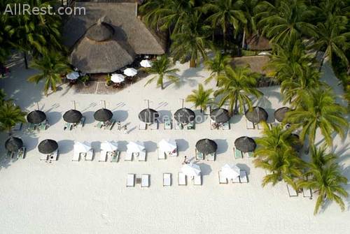 Fridays Boracay Resort 17